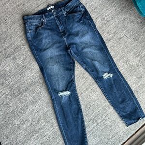 KHLOE KARDASHIAN LOVERS Good American Jeans